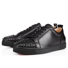 Charger l'image dans la galerie, Spikes Flat Black Suede Trainers