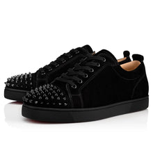 Charger l'image dans la galerie, Spikes Flat Black Suede Trainers
